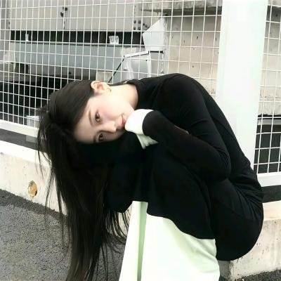 今天也是女演员封面