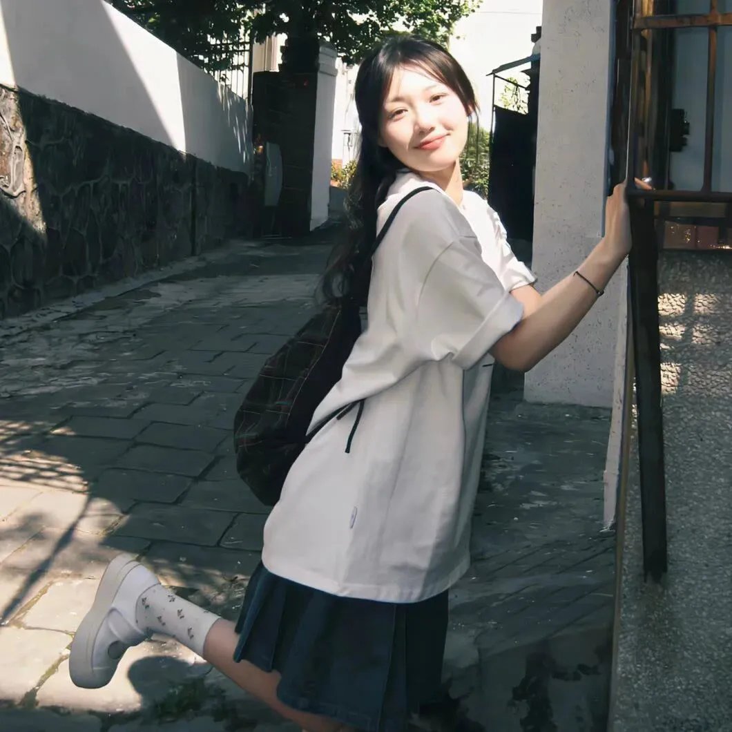 朕的刺客女友封面